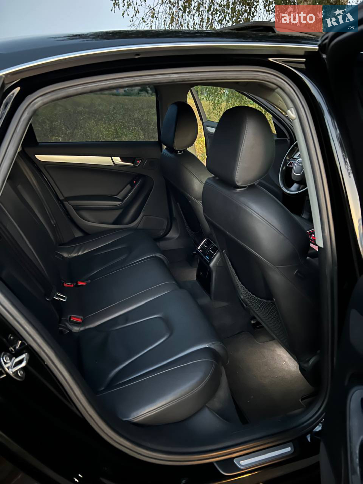 2010 Audi A4 - мініатюра 18
