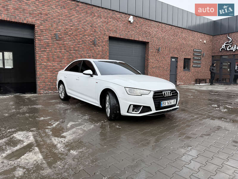 Седан Audi A4 2018 в Хмельницькому