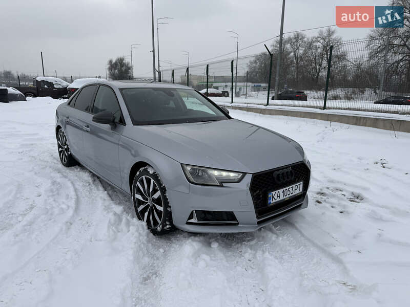 Седан Audi A4 2017 в Киеве