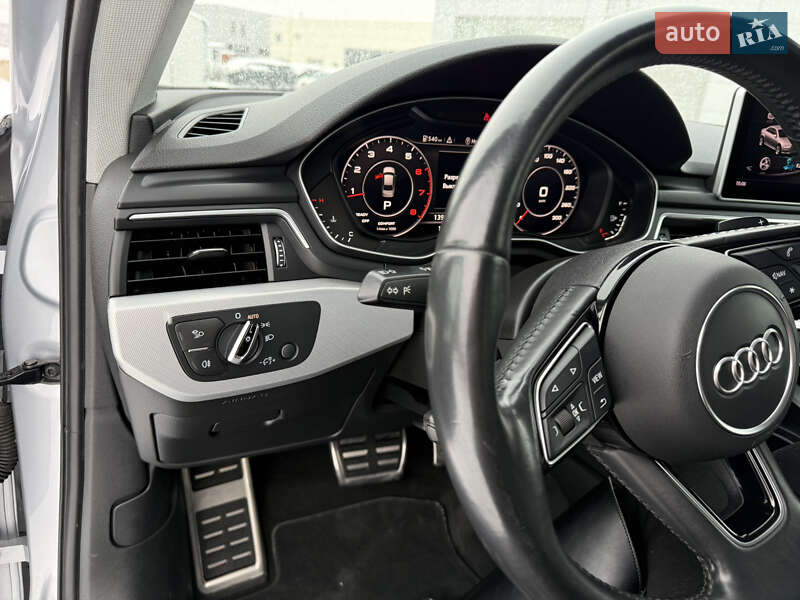 Седан Audi A4 2017 в Киеве