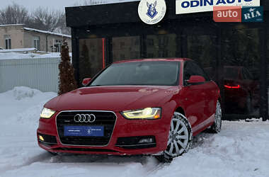 Седан Audi A4 2015 в Киеве