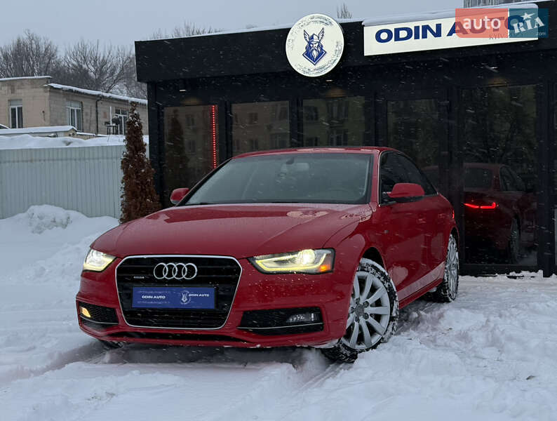 Седан Audi A4 2015 в Киеве