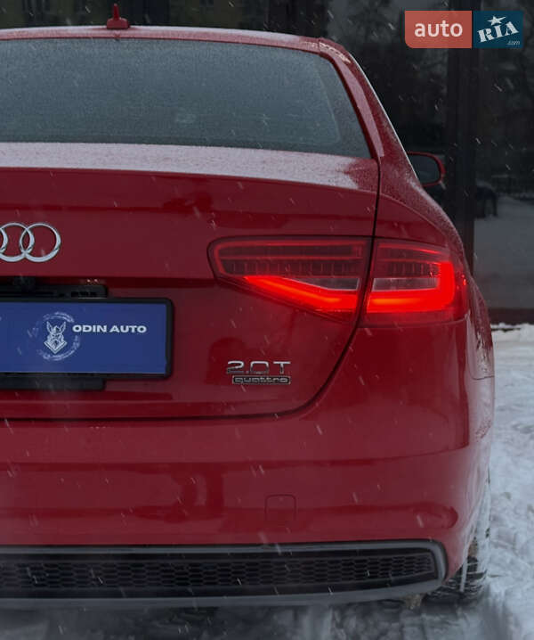 Седан Audi A4 2015 в Киеве