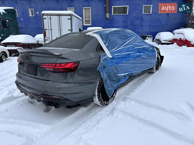 Седан Audi A4 2020 в Буче