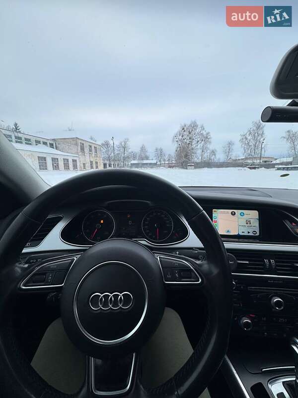 Седан Audi A4 2015 в Ємільчиному