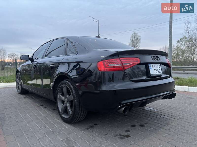 Седан Audi A4 2012 в Павлограді