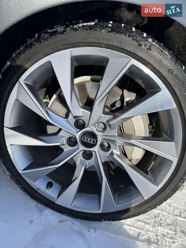 Седан Audi A4 2019 в Харькове