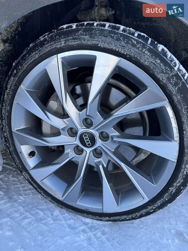 Седан Audi A4 2019 в Харькове