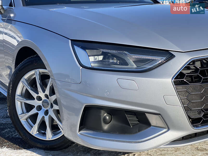 Седан Audi A4 2020 в Киеве