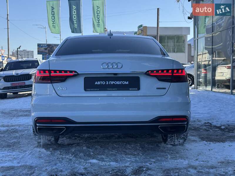 Седан Audi A4 2019 в Киеве