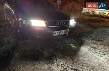 Седан Audi A4 1997 в Києві