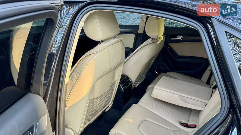 Седан Audi A4 2014 в Миколаєві