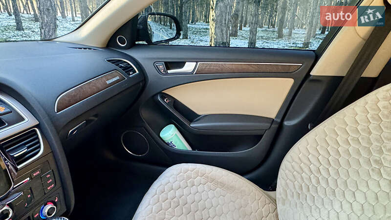 Седан Audi A4 2014 в Миколаєві