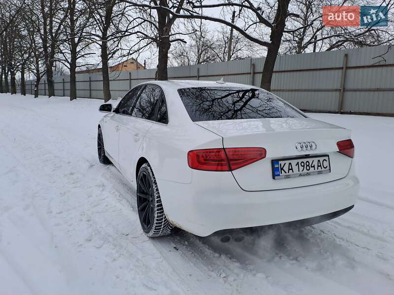 Седан Audi A4 2012 в Білій Церкві