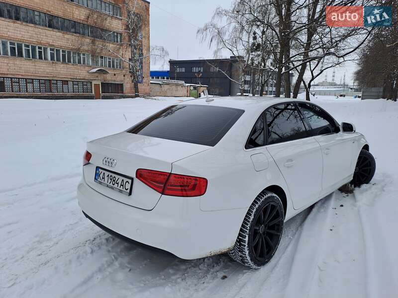 Седан Audi A4 2012 в Білій Церкві