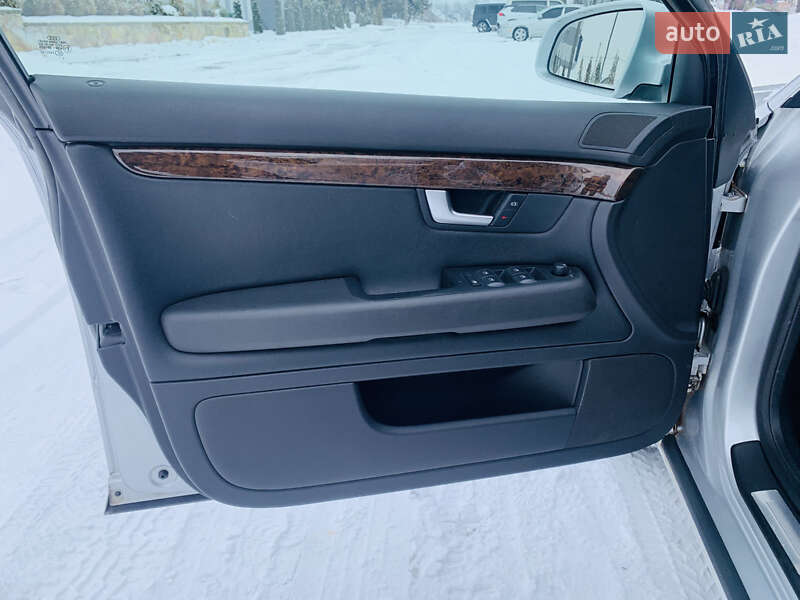 Універсал Audi A4 2005 в Рівному