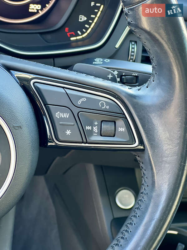 Седан Audi A4 2016 в Киеве