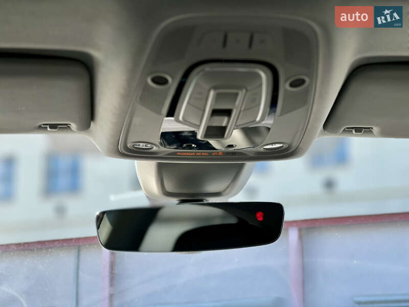 Седан Audi A4 2016 в Киеве