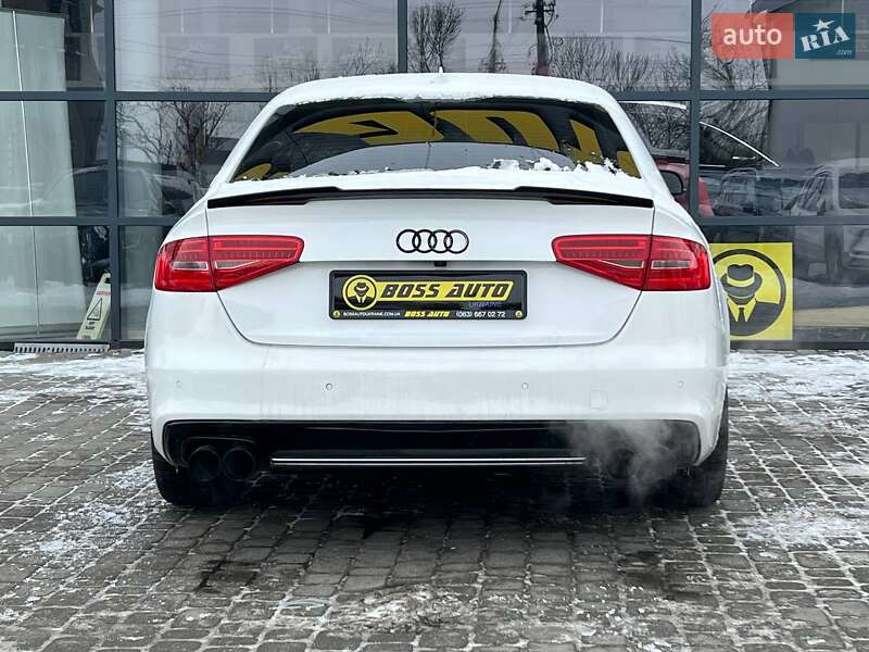Седан Audi A4 2014 в Ивано-Франковске