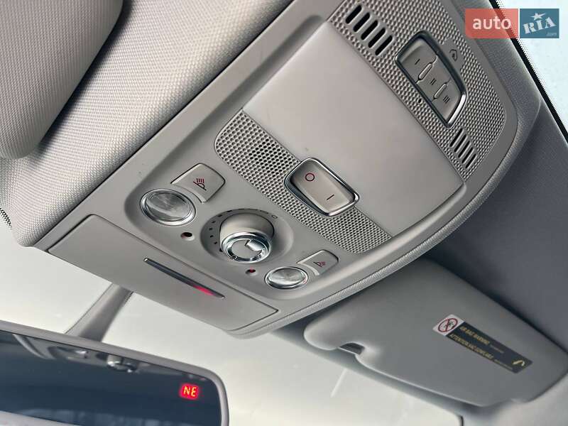 Седан Audi A4 2014 в Ивано-Франковске