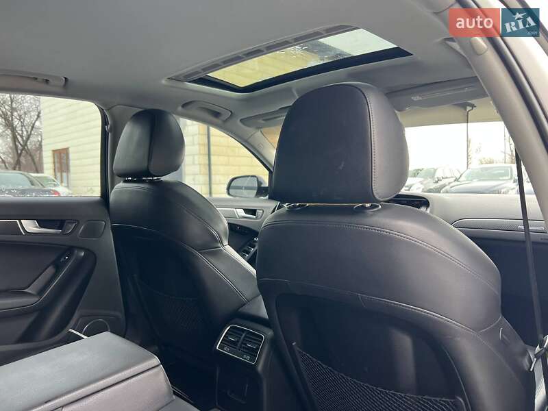 Седан Audi A4 2014 в Ивано-Франковске