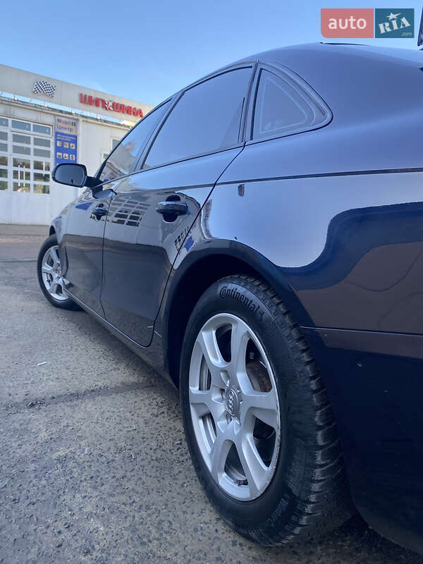 Седан Audi A4 2011 в Новояворовске фото 7 Седан Audi A4 2011 в Новояворовске