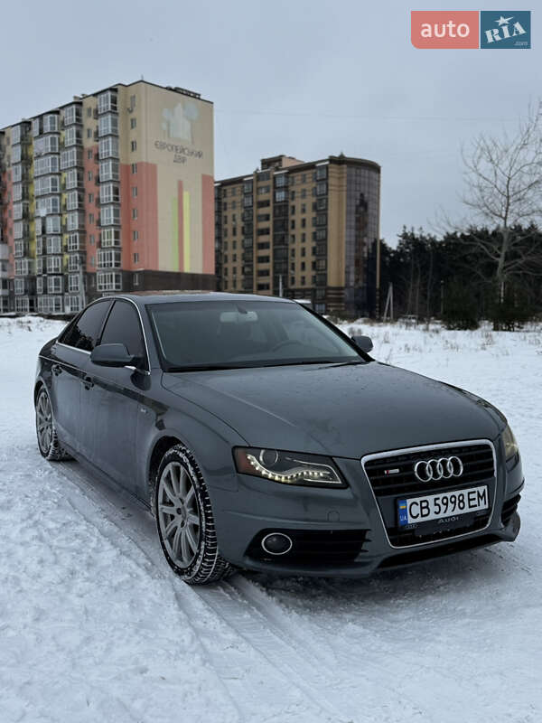 Седан Audi A4 2012 в Чернигове