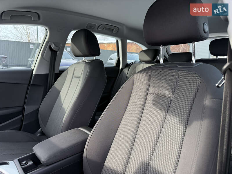 Универсал Audi A4 2017 в Луцке