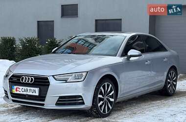 Седан Audi A4 2015 в Львове