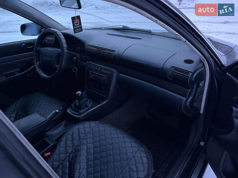 Універсал Audi A4 1996 в Золотоноші