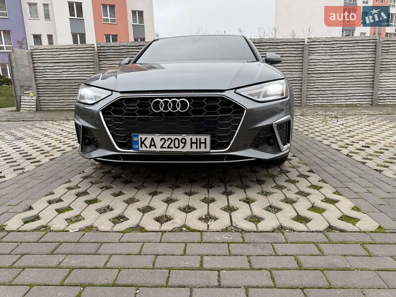 Седан Audi A4 2020 в Києві