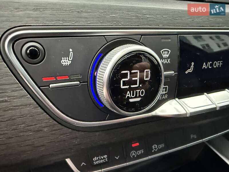 Седан Audi A4 2020 в Києві