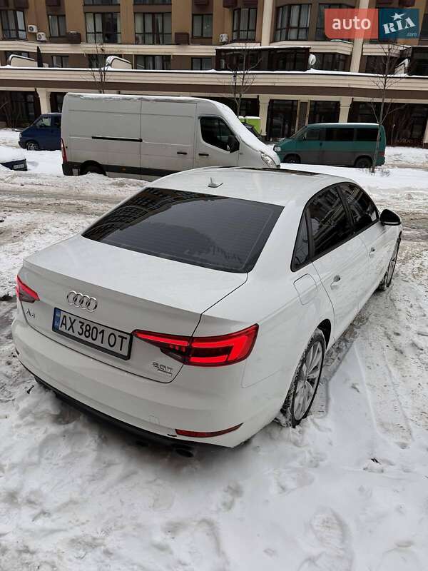 Седан Audi A4 2017 в Киеве