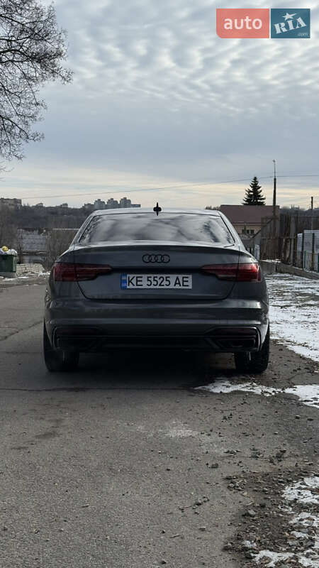 Седан Audi A4 2021 в Днепре