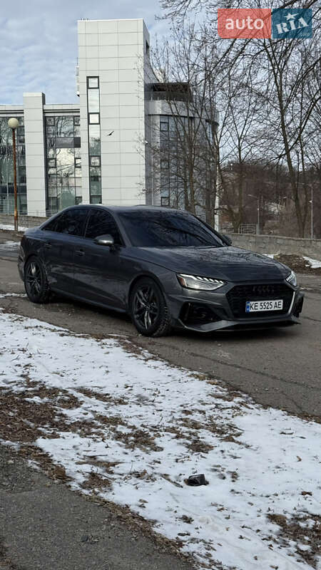 Седан Audi A4 2021 в Днепре