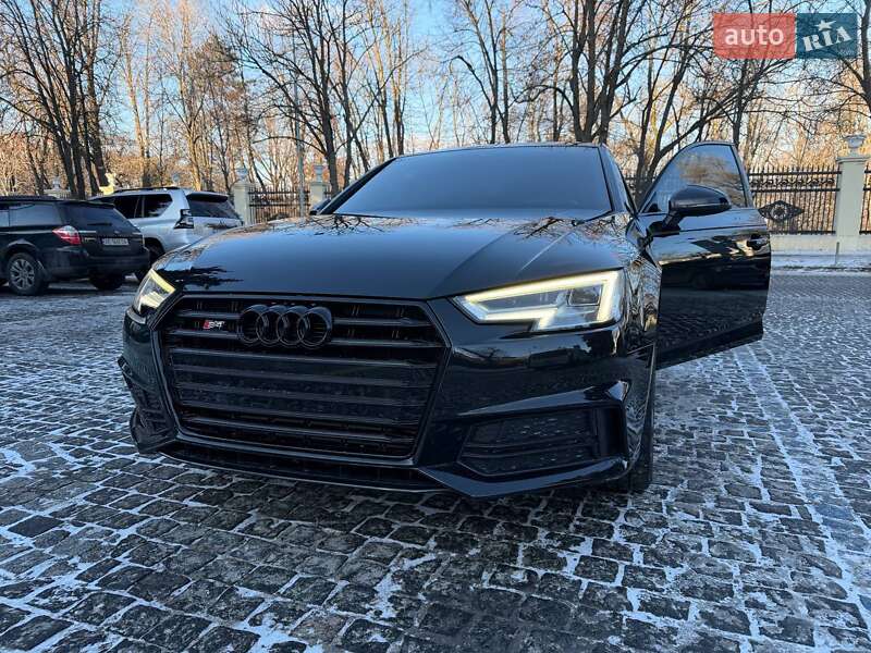 Седан Audi A4 2016 в Днепре фото Седан Audi A4 2016 в Днепре
