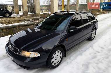 Универсал Audi A4 1997 в Надворной