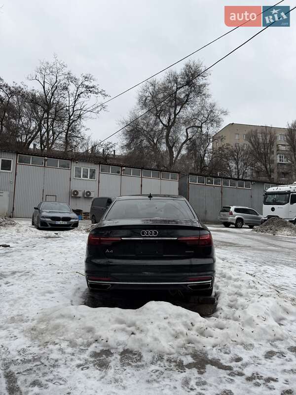 Седан Audi A4 2020 в Дніпрі