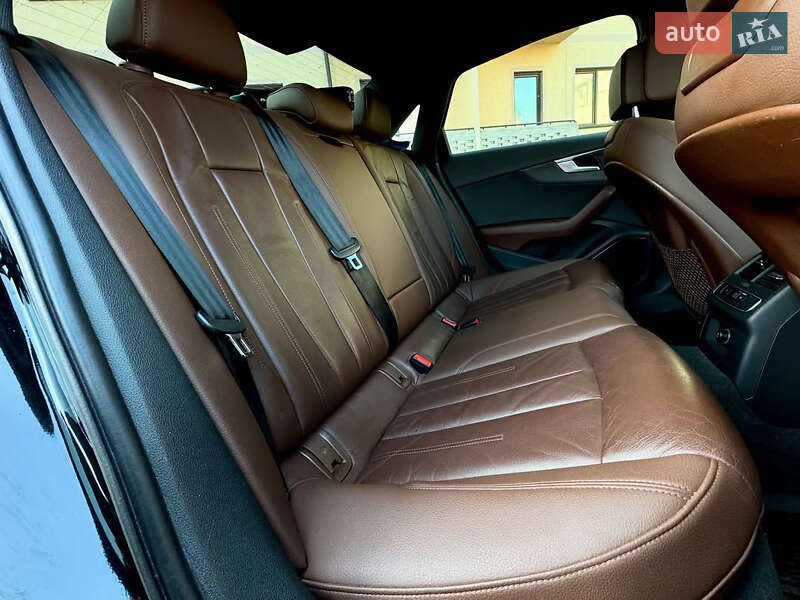 Седан Audi A4 2017 в Киеве