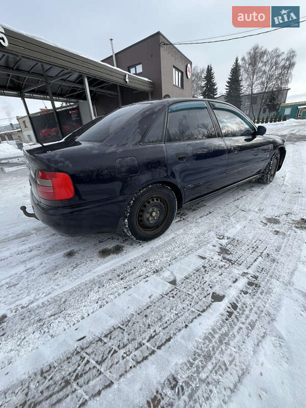 Седан Audi A4 1995 в Изяславе фото 5 Седан Audi A4 1995 в Изяславе
