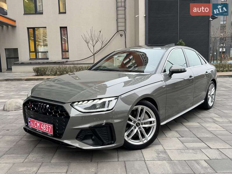 Седан Audi A4 2022 в Киеве