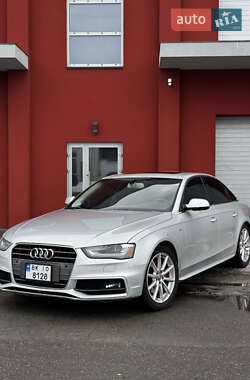 Седан Audi A4 2013 в Ровно