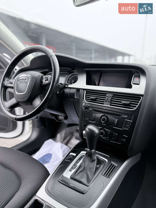 Универсал Audi A4 2010 в Житомире