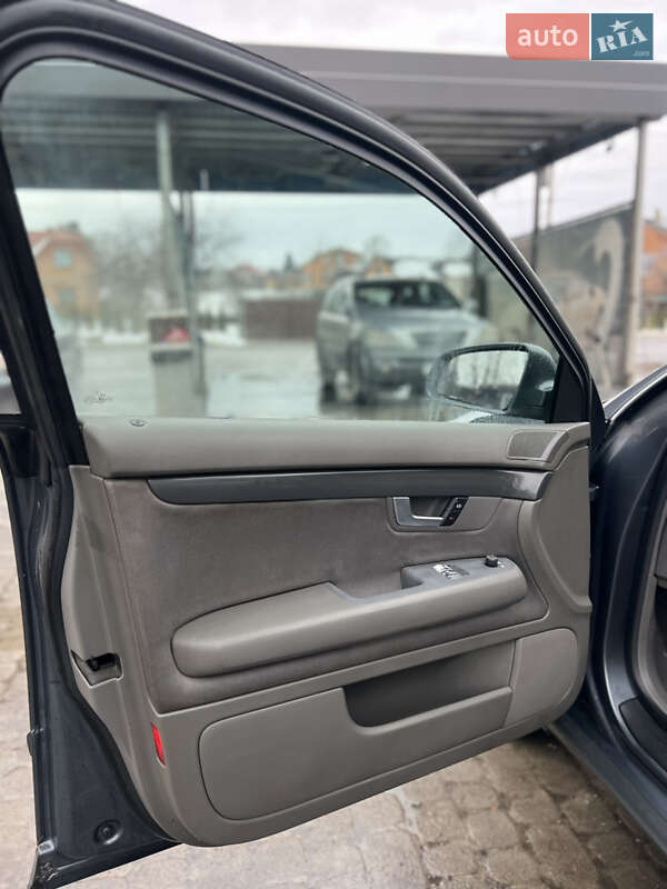 Седан Audi A4 2001 в Львове