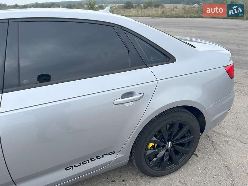 Седан Audi A4 2016 в Баре