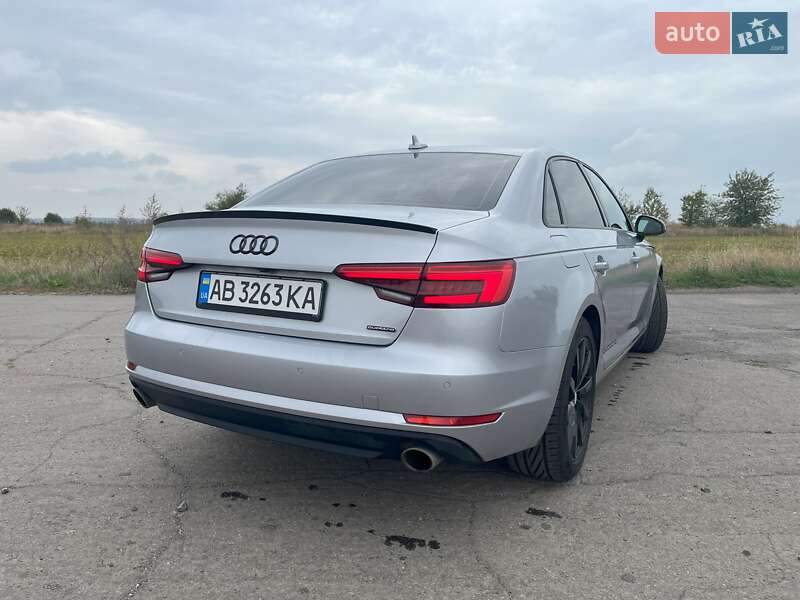 Седан Audi A4 2016 в Баре