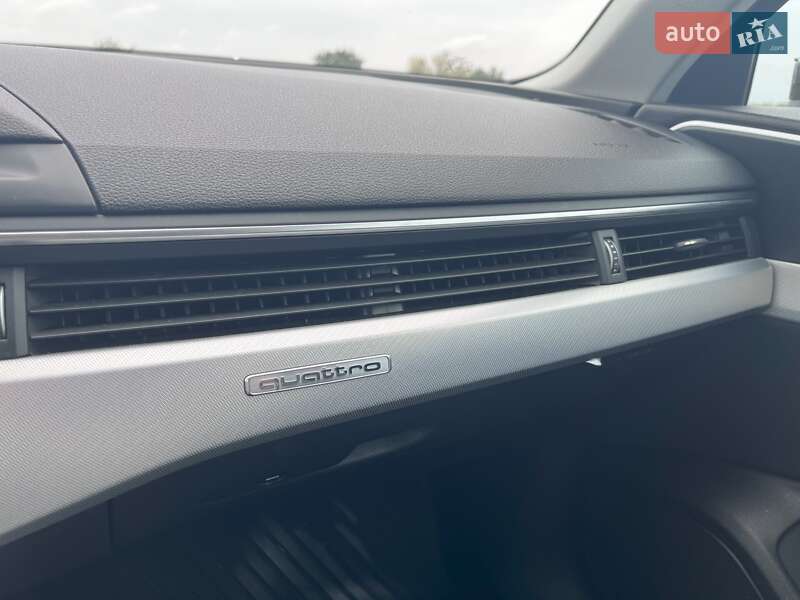 Седан Audi A4 2016 в Баре