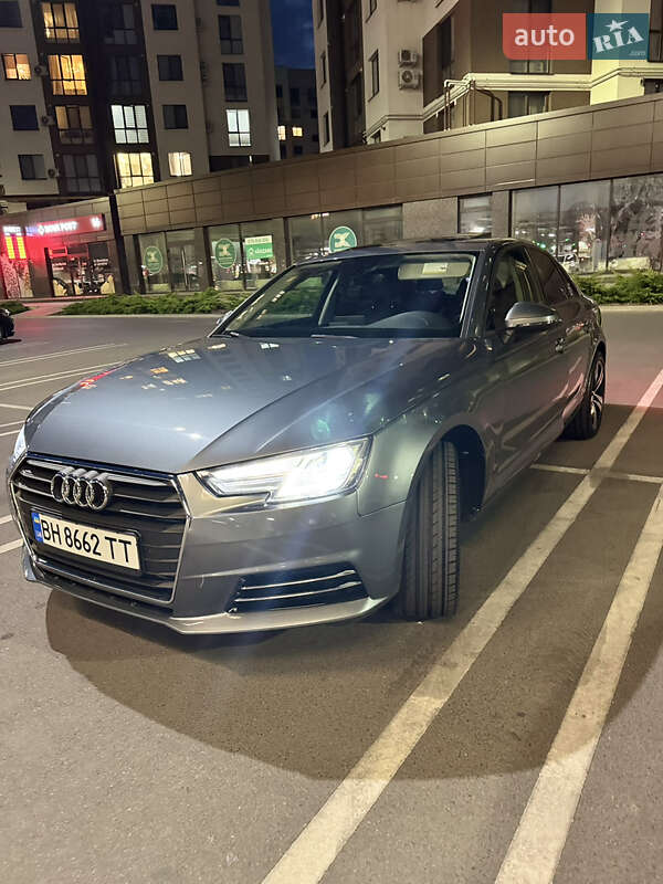 Седан Audi A4 2017 в Одессе