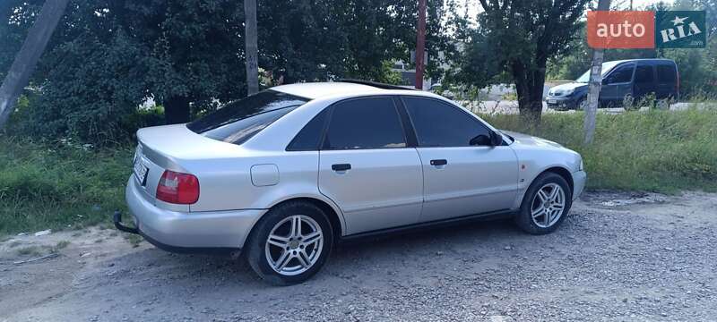 Седан Audi A4 1995 в Гусятині фото 15 Седан Audi A4 1995 в Гусятині