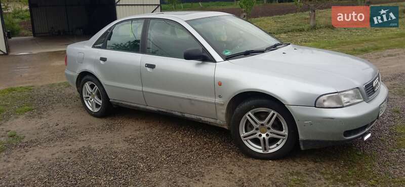 Седан Audi A4 1995 в Гусятині фото 18 Седан Audi A4 1995 в Гусятині